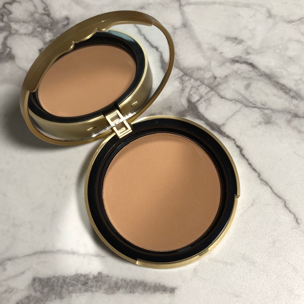 Too faced bronzer - light / medium